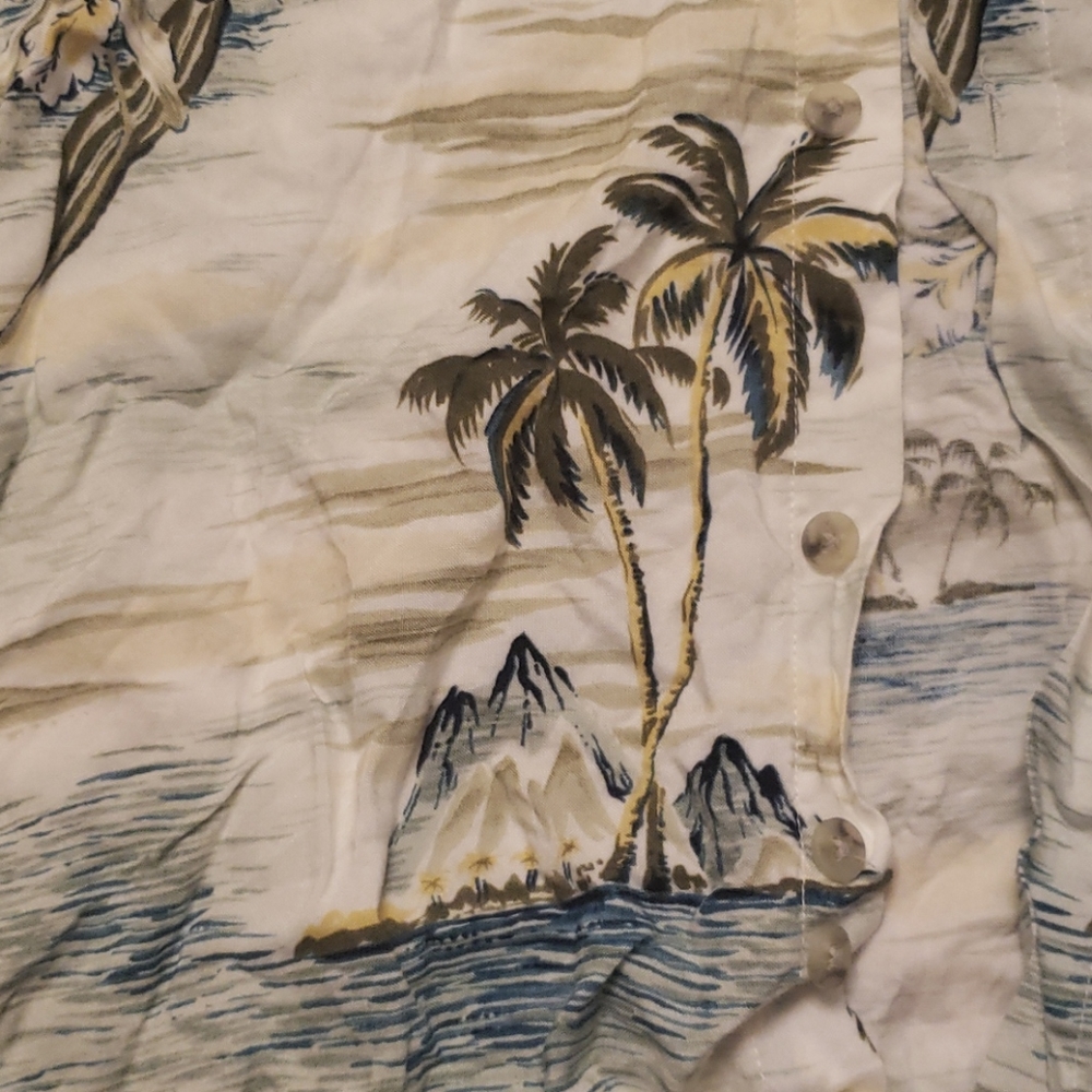 Tropical Button down - Picture 2 of 2